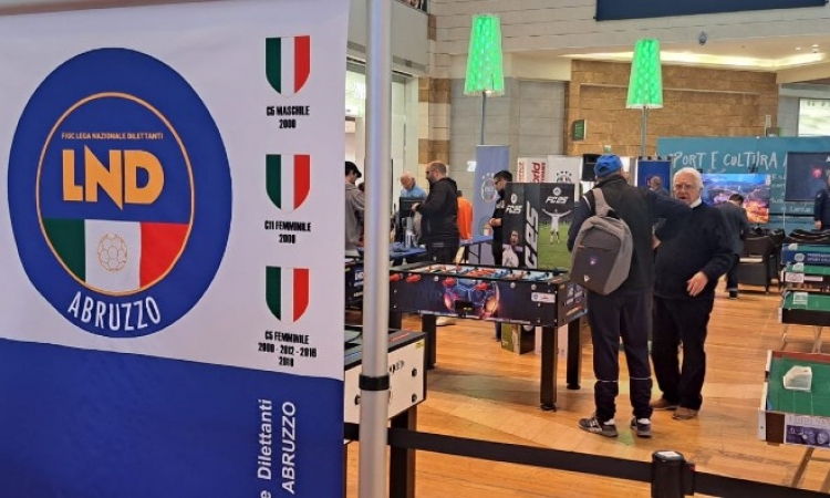 L’Abruzzo lancia il “CALCIO A PORTATA DI MANO”. Al via oggi l’iniziativa che promuove Calcio Digitale, Calcio Tavolo e Calcio Balilla.  